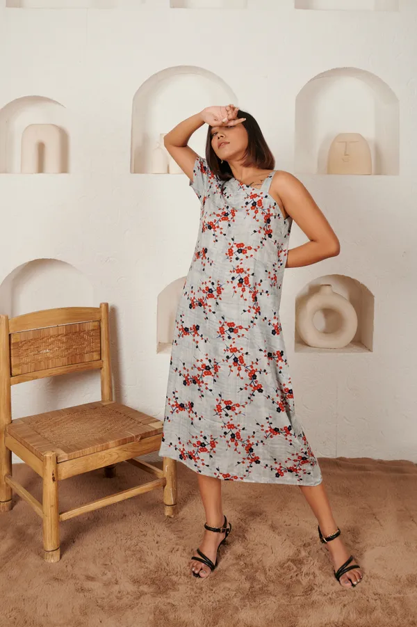 Sleeveless_Midi_Dress