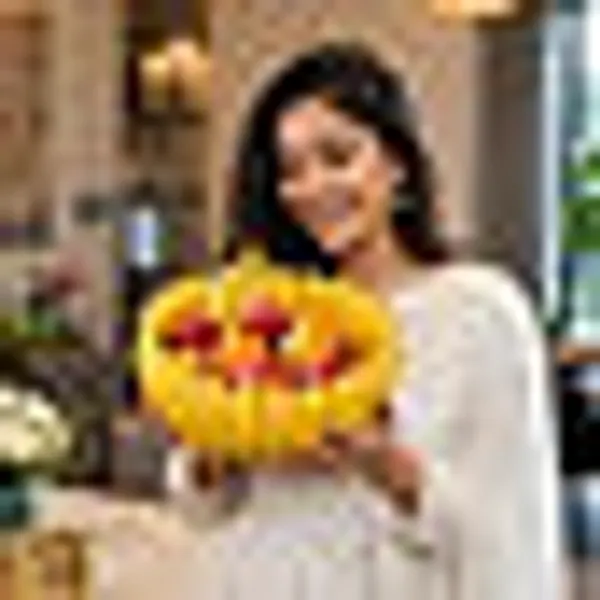 Food_Safe_Plastic_Banana_Shaped_Fruit_&_Storage_Bowl