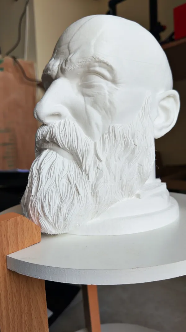 KRATOS_HEADPHONE_STAND