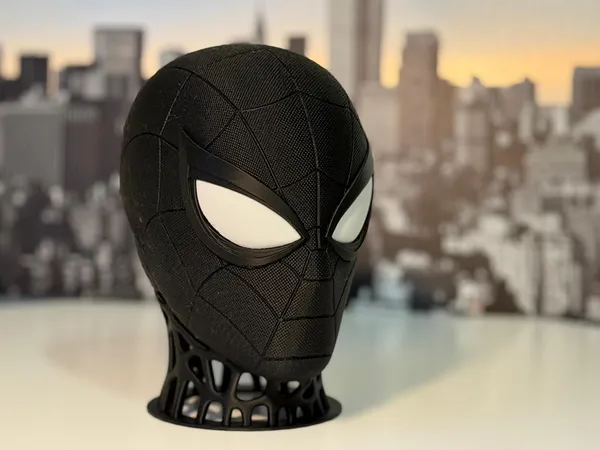 Spiderman_Headphone_stand_-_Spiderman