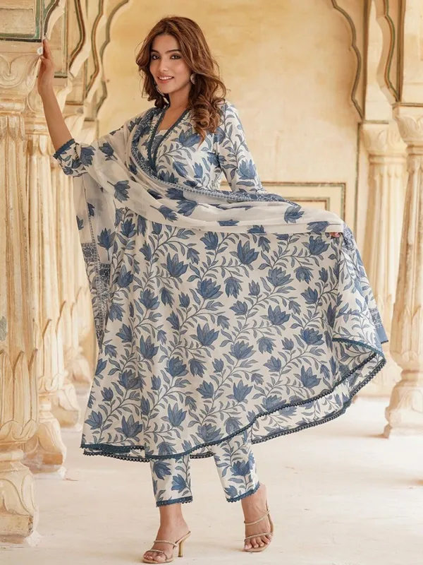 Women's_Rayon_Printed_Anarkali_Kurta_Pant_With_Dupatta