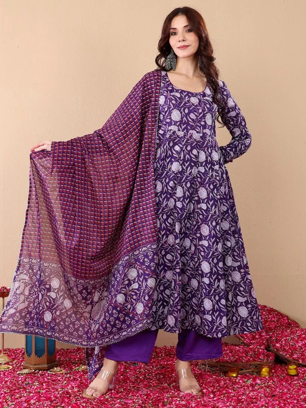 Women's_Rayon_Printed_Anarkali_Kurta_Pant_With_Dupatta