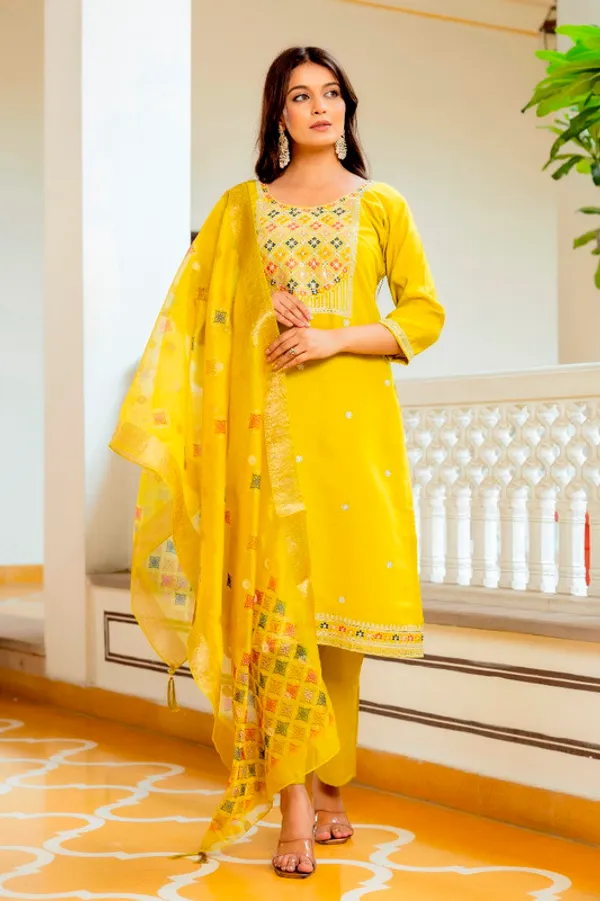 Women's_Viscose_Shimar_Embroidery_Straight_Kurta_Pant_With_Dupatta