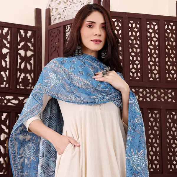 Women_Chanderi_Silk_Embroidery_Kurta_Pant_Set_With_Dupatta