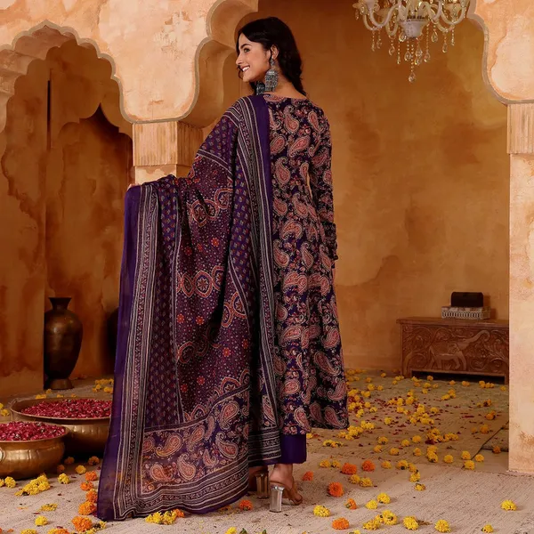 Women_Rayon_Blend_Embroidery_Kurta_Pant_Set_With_Dupatta