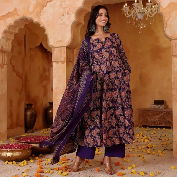 Women_Rayon_Blend_Embroidery_Kurta_Pant_Set_With_Dupatta
