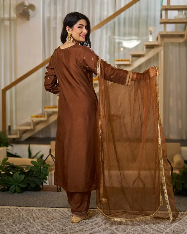 Women_Vichitra_Silk_Embroidery_Kurta_Pant_Set_With_Dupatta