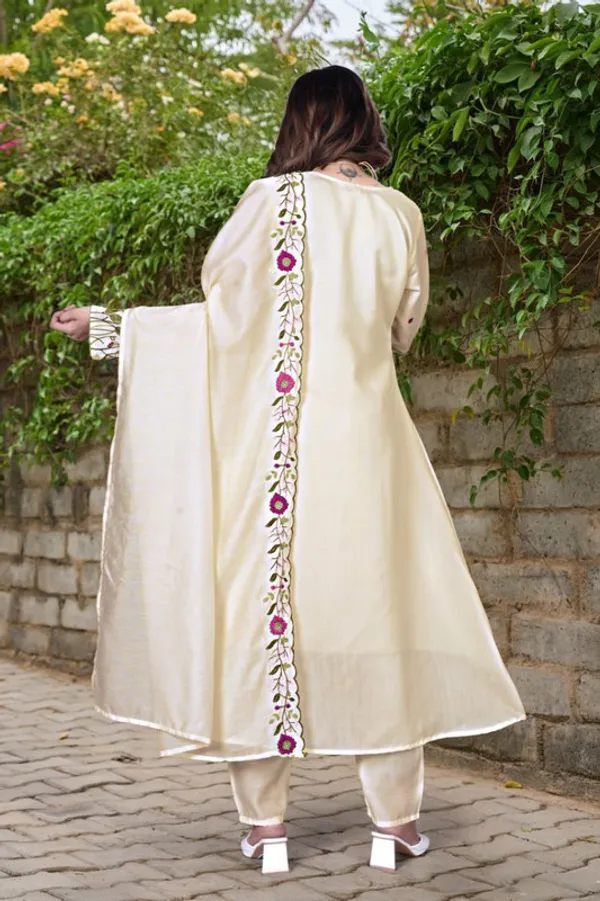 Womens_Chanderi_Silk_Embroidery_Anarkali_Kurta_Pant_With_Dupatta