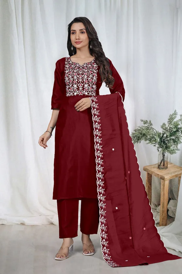 Women_Orange_Verical_Cotton_Embroidery_Kurta_Pant_Set_With_Dupatta
