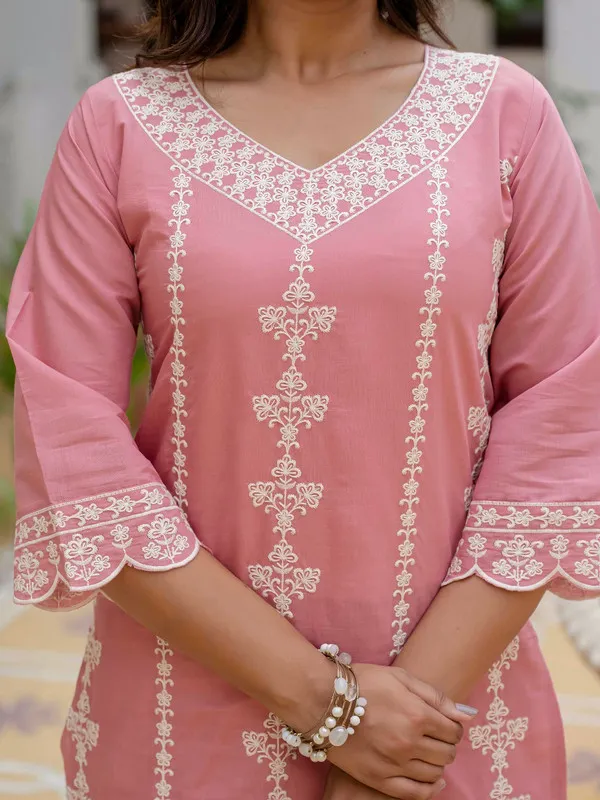 Women_Roman_Silk_Embroidery_Kurta_Pant_Set_With_Dupatta