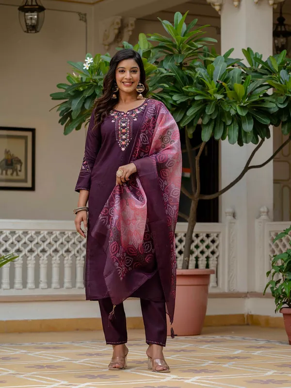 Women_Roman_Silk_Embroidery_Kurta_Pant_Set_With_Dupatta
