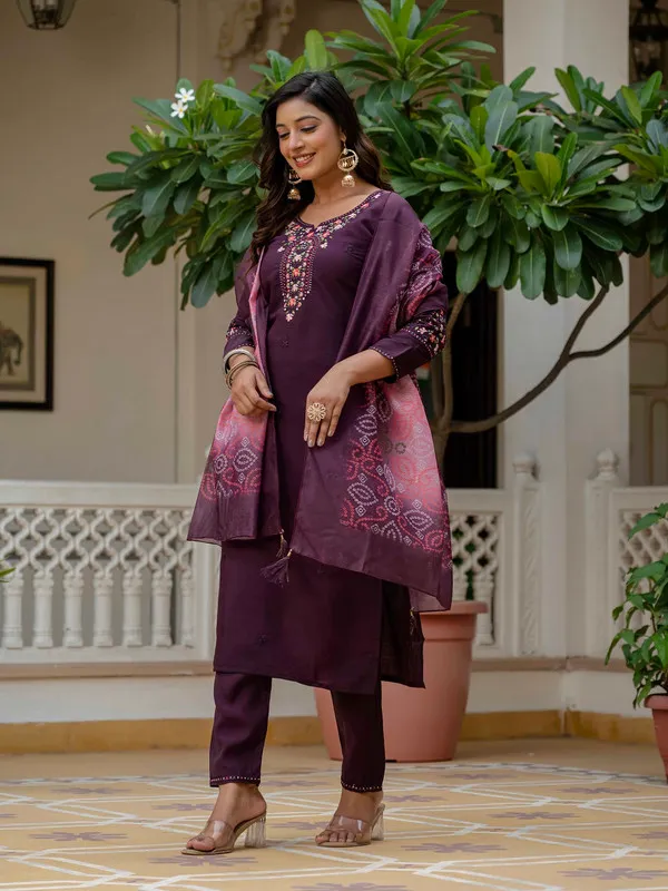 Women_Roman_Silk_Embroidery_Kurta_Pant_Set_With_Dupatta