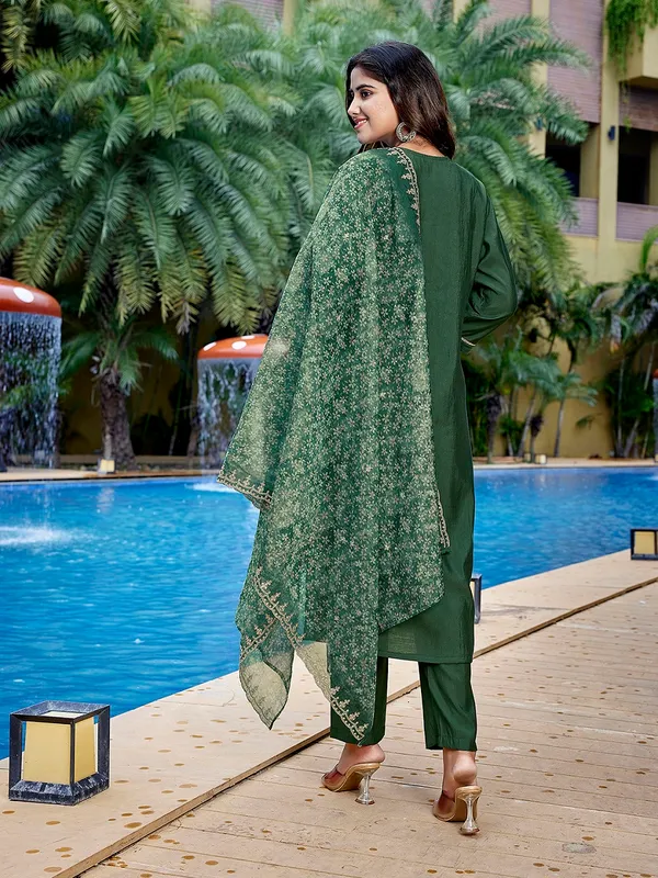 Womens_Viscose_Chanderi_Embroidery_Straight_Kurta_Pant_With_Dupatta