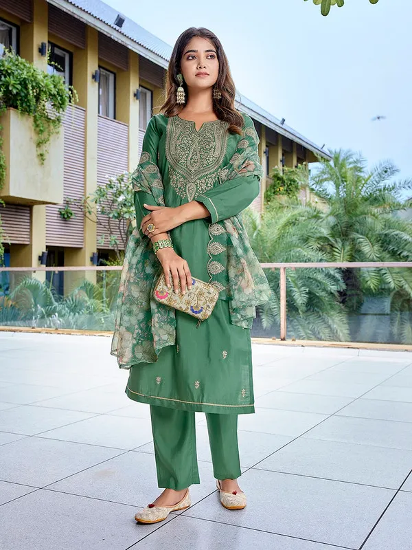 Women's_Viscose_Chanderi_Embroidery_Straight_Kurta_Pant_With_Dupatta