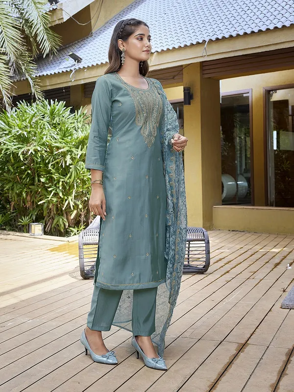 Women's_Viscose_Chanderi_Embroidery_Straight_Kurta_Pant_With_Dupatta