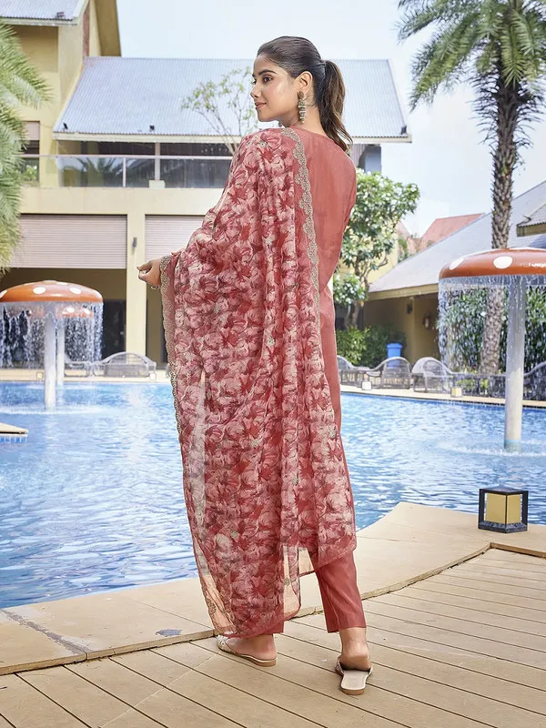 Womens_Silk_Blend_Embroidery_Straight_Kurta_Pant_With_Dupatta