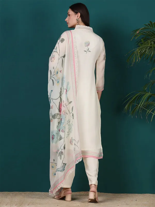 Women's_Organza_Printed_Straight_Kurta_Pant_With_Dupatta