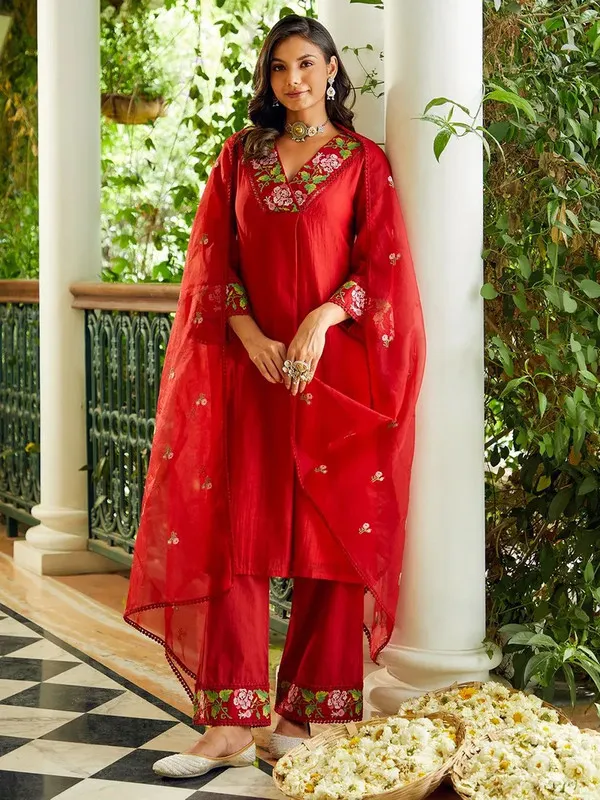 Women's_Chanderi_Embroidery_Straight_Kurta_Pant_With_Dupatta