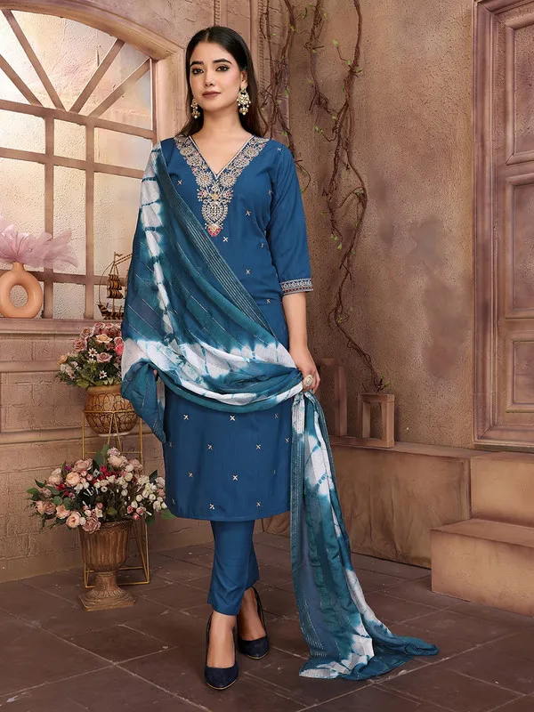 Womens_Viscose_Embroidery_Straight_Kurta_Pant_With_Dupatta