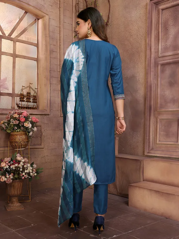 Womens_Viscose_Embroidery_Straight_Kurta_Pant_With_Dupatta