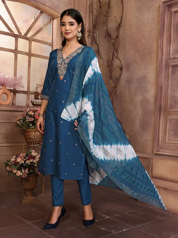 Womens_Viscose_Embroidery_Straight_Kurta_Pant_With_Dupatta