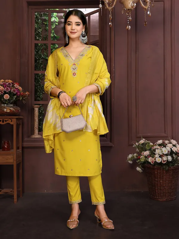 Women's_Viscose_Embroidery_Straight_Kurta_Pant_With_Dupatta