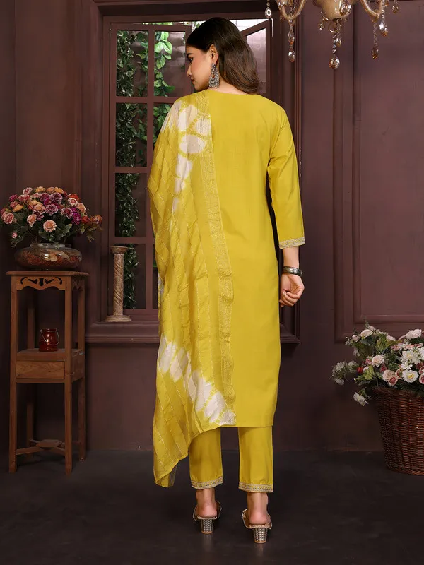 Women's_Viscose_Embroidery_Straight_Kurta_Pant_With_Dupatta