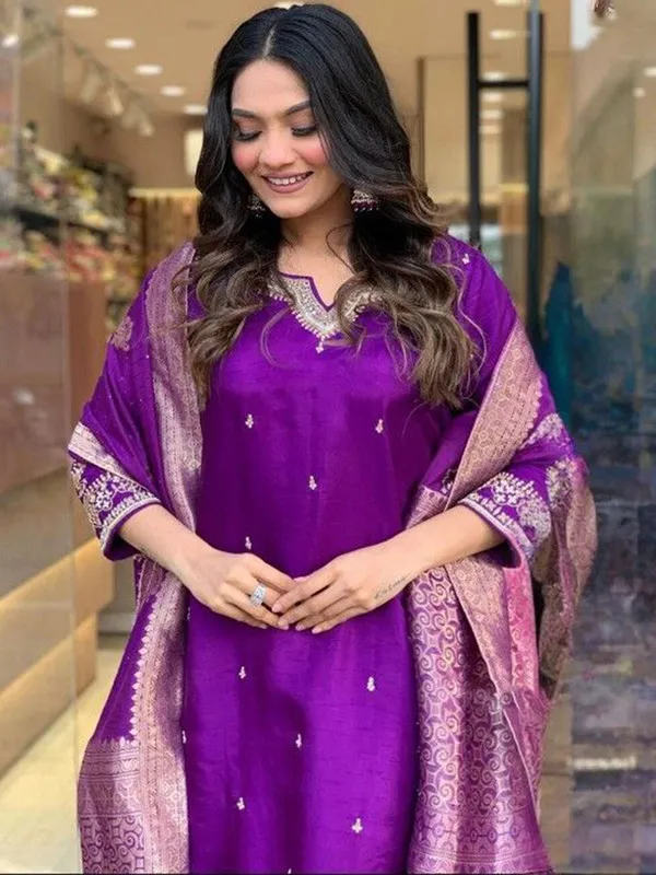Womens_Chanderi_Embroidered_Straight_Kurta_Pant_With_Dupatta