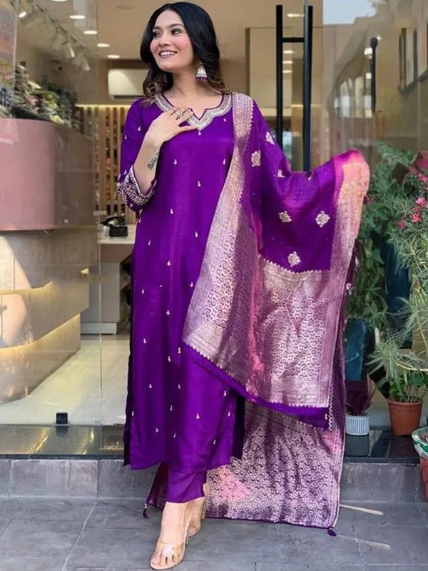Womens_Chanderi_Embroidered_Straight_Kurta_Pant_With_Dupatta