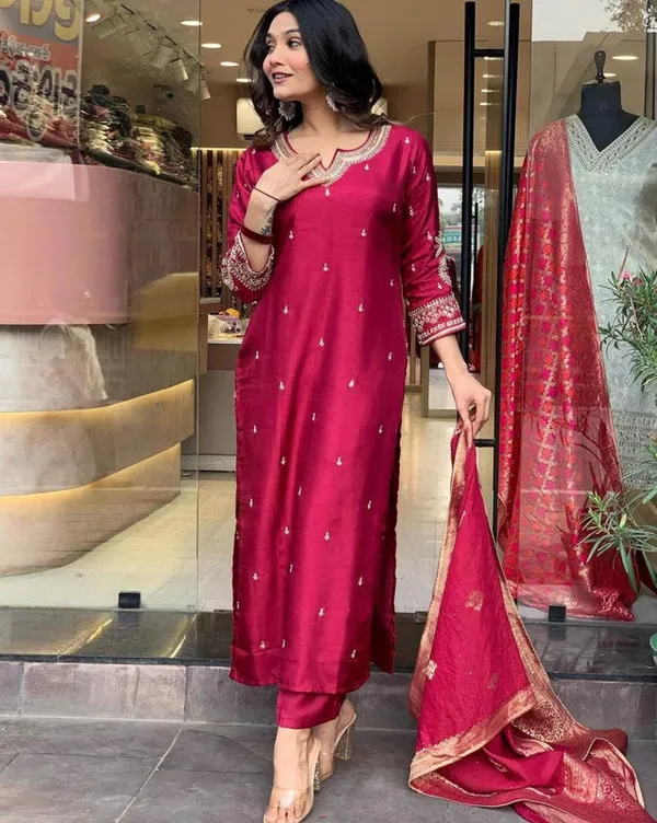 Women's_Chanderi_Embroidered_Straight_Kurta_Pant_With_Dupatta