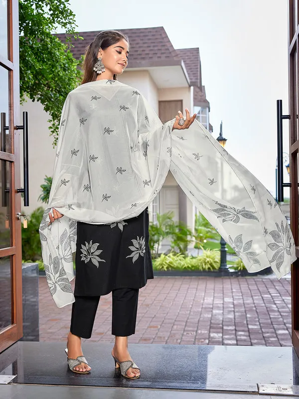 Womens_Cotton_Embroidered_Straight_Kurta_Pant_With_Dupatta