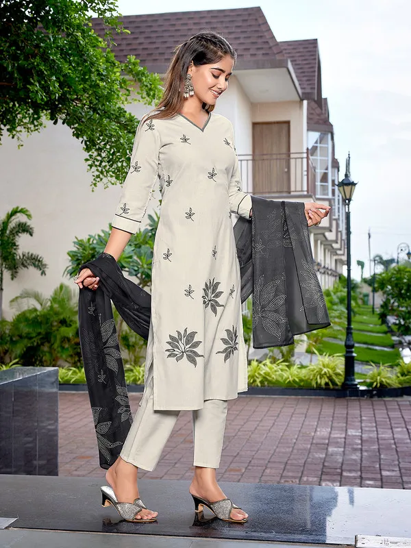 Women's_Cotton_Embroidered_Straight_Kurta_Pant_With_Dupatta