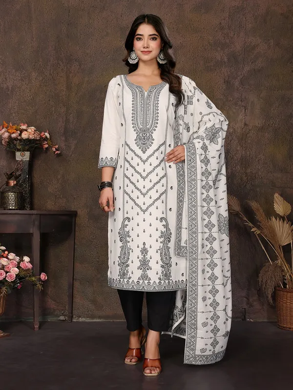 Women's_Cotton_Embroidery_design_Straight_Kurta_Pant_With_Dupatta