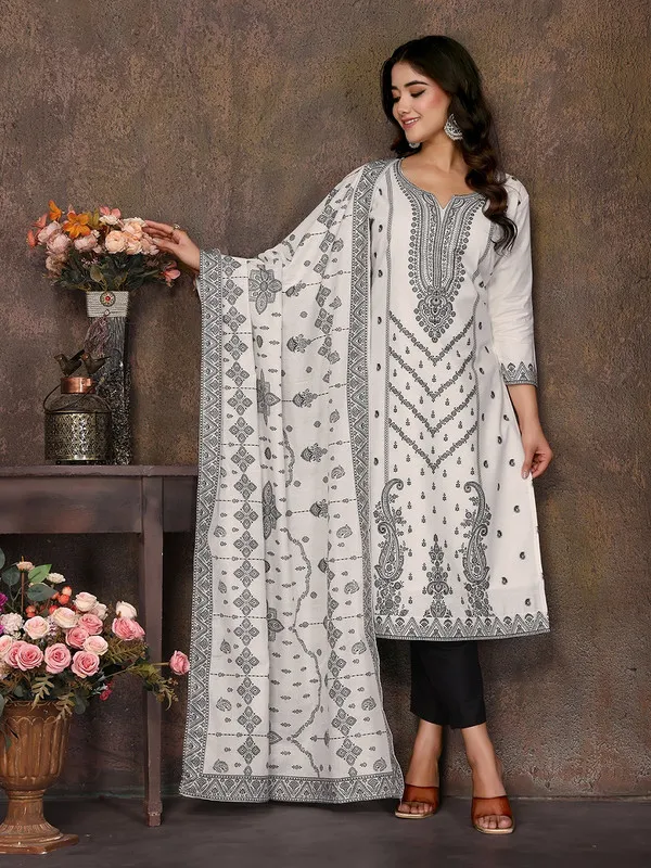 Women's_Cotton_Embroidery_design_Straight_Kurta_Pant_With_Dupatta