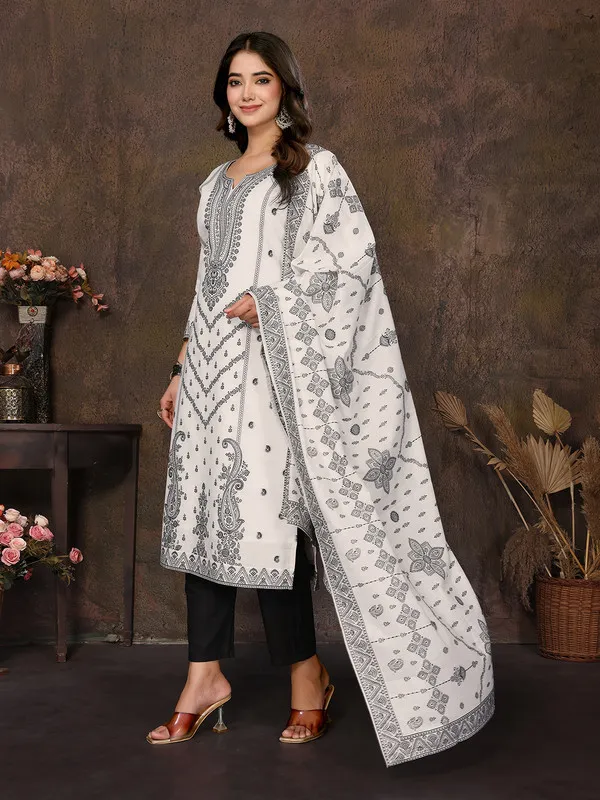 Womens_Cotton_Embroidery_Design_Straight_Kurta_Pant_With_Dupatta