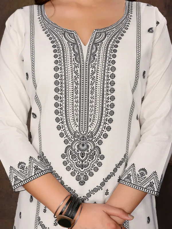 Womens_Cotton_Embroidery_Design_Straight_Kurta_Pant_With_Dupatta