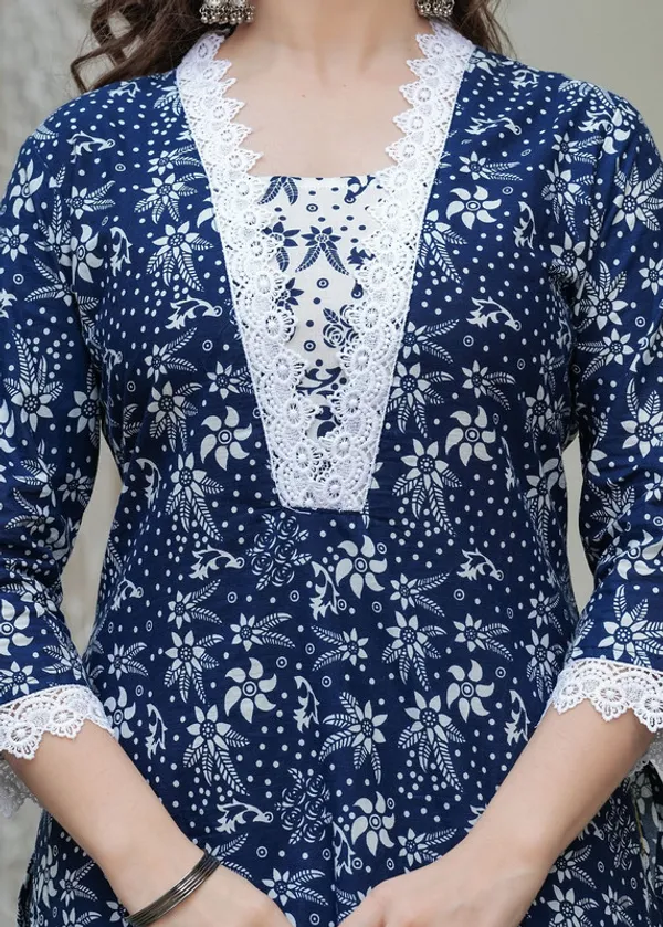 Women's_Cotton_Blend_Floral_Straight_Kurta_With_Pant