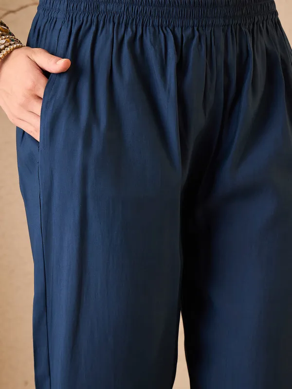 Womens_Silk_Blend_Embroidered_Straight_Kurta_Pant_With_Dupatta
