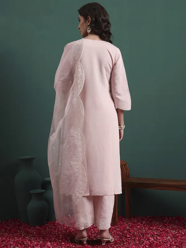 Womens_Silk_Blend_Embroidery_Straight_Kurta_Pant_With_Dupatta