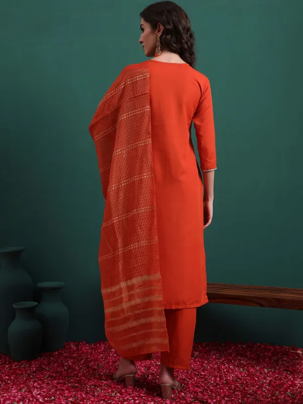 Women's_Viscose_Embroidery_Straight_Kurta_Pant_With_Dupatta