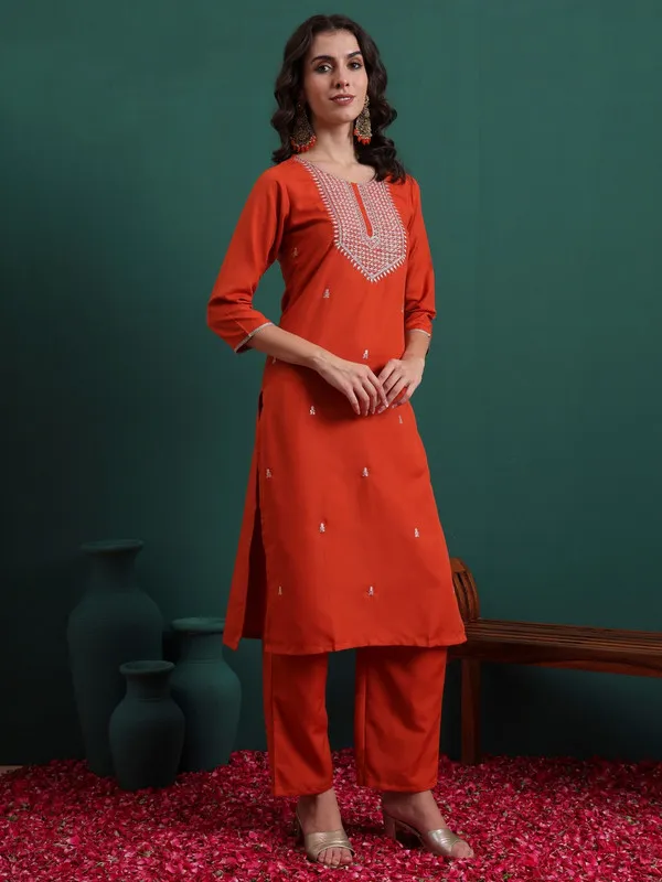 Women's_Viscose_Embroidery_Straight_Kurta_Pant_With_Dupatta