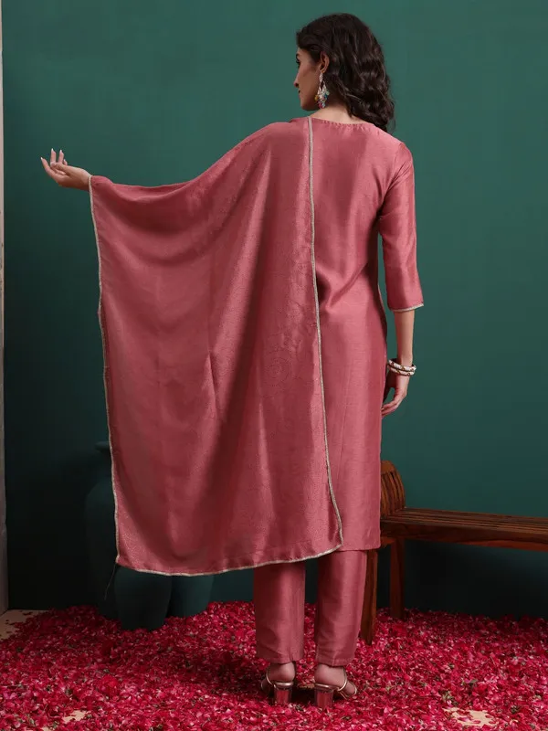 Women's_Silk_Blend_Embroidery_Straight_Kurta_Pant_With_Dupatta