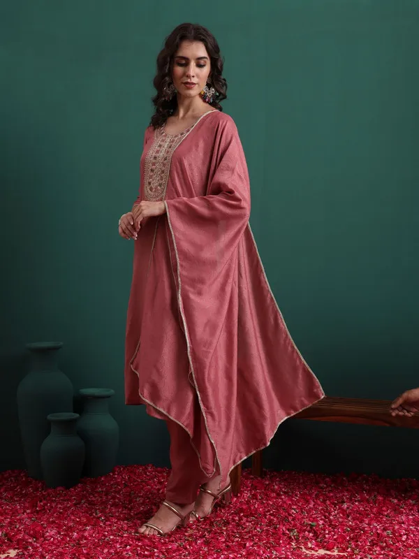 Women's_Silk_Blend_Embroidery_Straight_Kurta_Pant_With_Dupatta