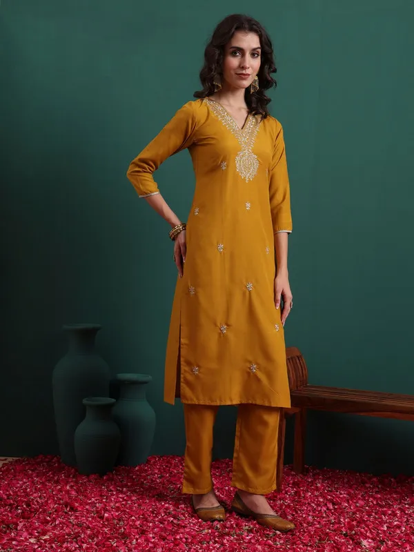 Women's_Viscose_Embroidery_Straight_Kurta_Pant_With_Dupatta