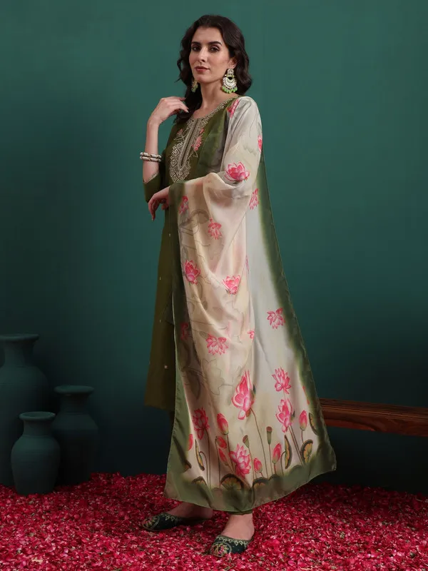 Womens_Viscose_Embroidery_Straight_Kurta_Pant_With_Dupatta