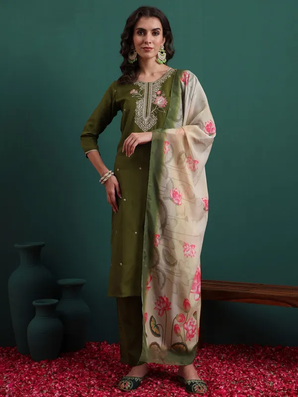 Womens_Viscose_Embroidery_Straight_Kurta_Pant_With_Dupatta