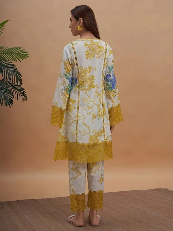 Womens_Viscose_Printed_Straight_Kurta_Pant_With_Dupatta