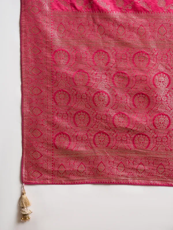 Pink_Satin_Brocade_Saree_For_Women