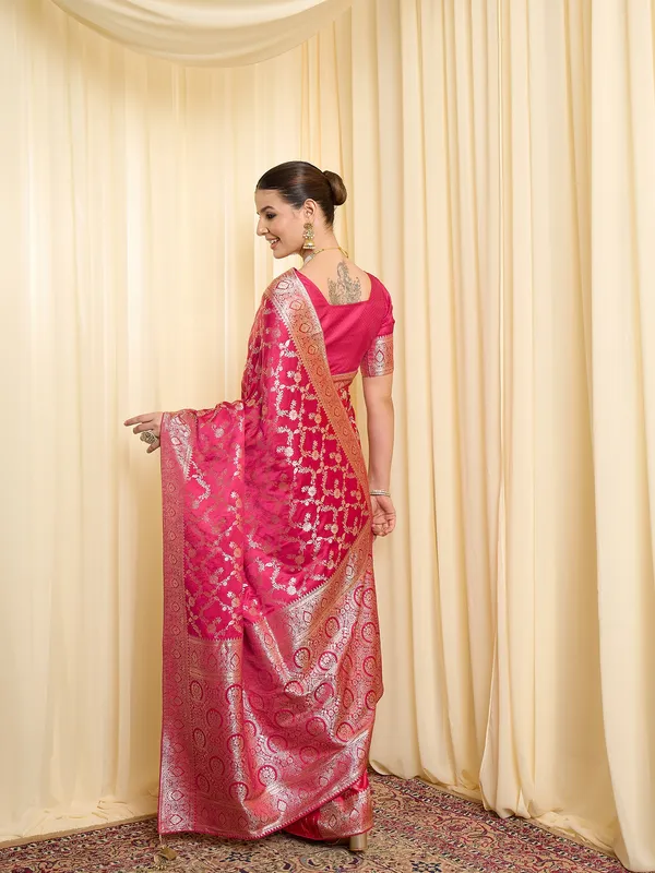 Pink_Satin_Brocade_Saree_For_Women