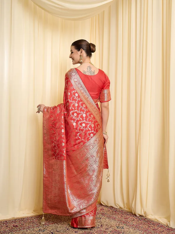 Red_Satin_Woven_Floral_Motif_Saree_For_Women